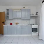 Kuca Zora