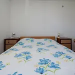 Kuca Zora * Zaglav