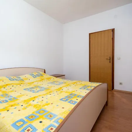 Apartman Kuca Zora *