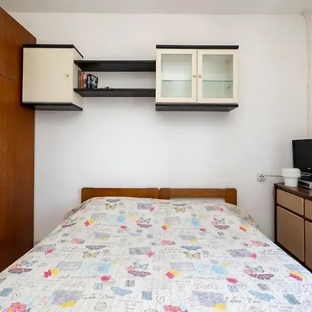 Apartman Kuca Zora *