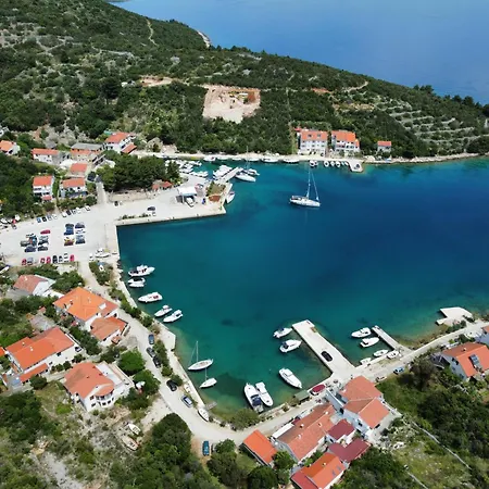 아파트 Kuca Zora *