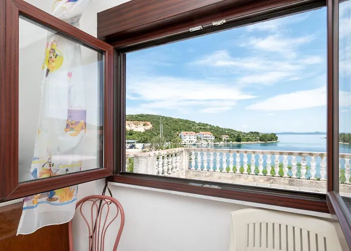 Kuca Zora 아파트 *